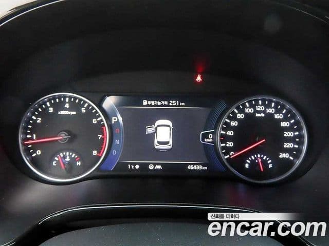 Kia Seltos 2022 — ფოტო 7/20