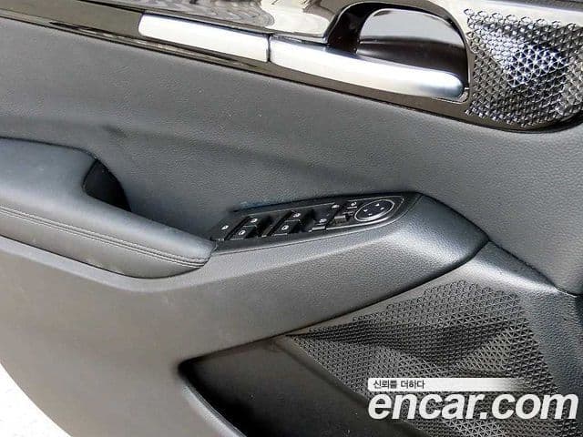 Kia Seltos 2022 — ფოტო 12/20