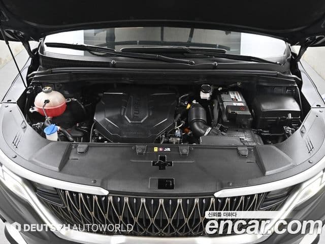 Kia Carnival 2021 — ფოტო 12/20