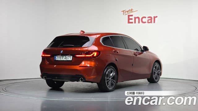 BMW 1 Series 2021 — ფოტო 2/20