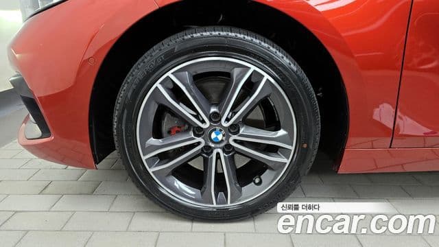 BMW 1 Series 2021 — ფოტო 5/20