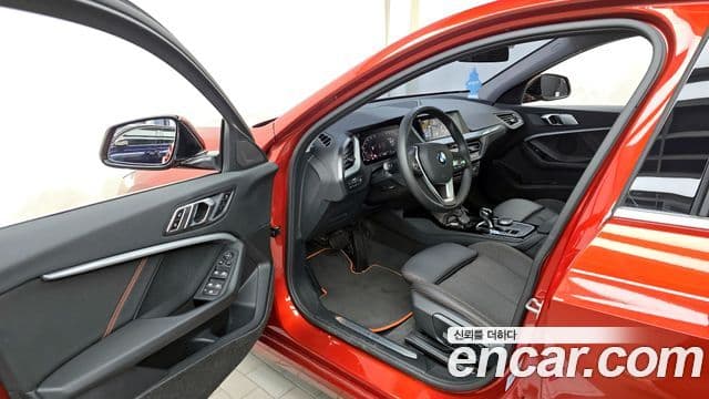 BMW 1 Series 2021 — ფოტო 10/20