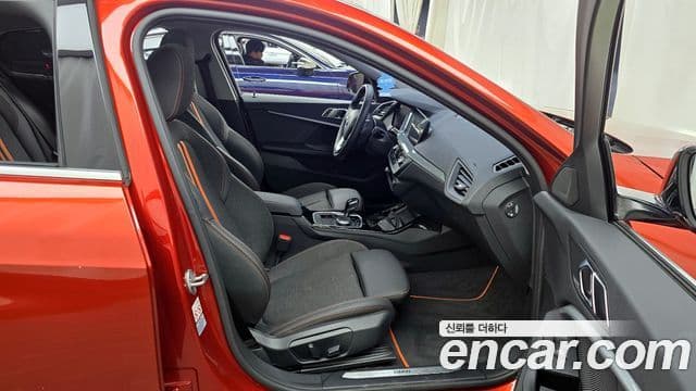 BMW 1 Series 2021 — ფოტო 11/20