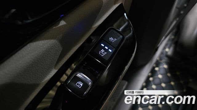 Kia Carnival 2022 — Фото 18/20