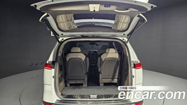 Kia Carnival 2022 — Фото 20/20