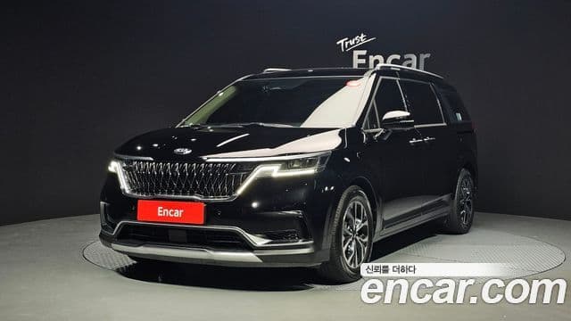 Kia Carnival 2021 — Фото 1/20