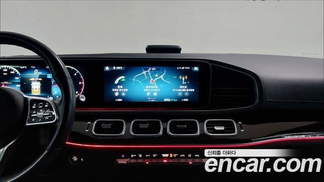 Mercedes-Benz GLE-Class 2022 — ფოტო 10/17