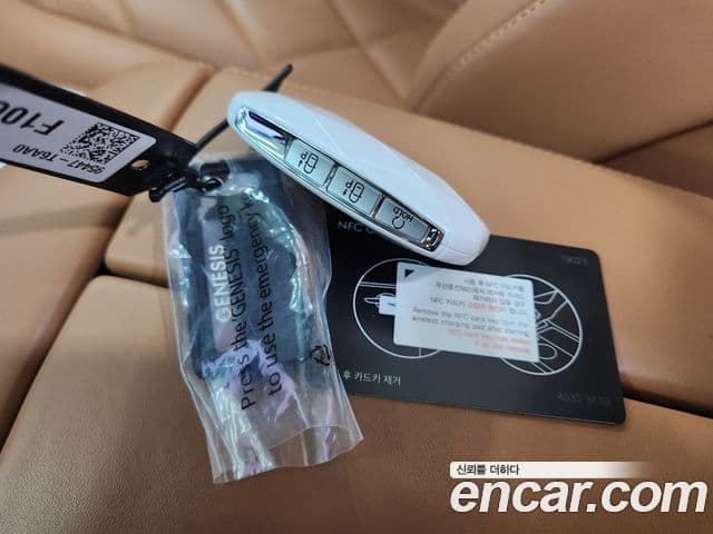 Genesis GV80 2025 — ფოტო 19/20