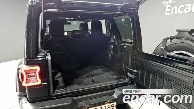 Jeep Wrangler 2019 — фото 20 из 20