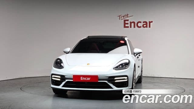 Porsche Panamera 2023 — Photo 16/20