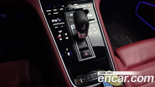 Porsche Panamera 2023 — Photo 3/20