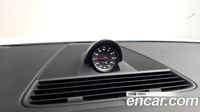 Porsche Panamera 2023 — Photo 5/20