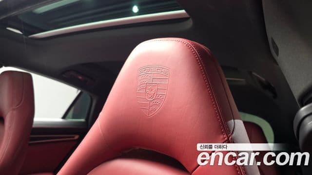 Porsche Panamera 2023 — Photo 13/20