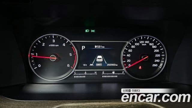 Kia Sorento 2022 — ფოტო 8/20
