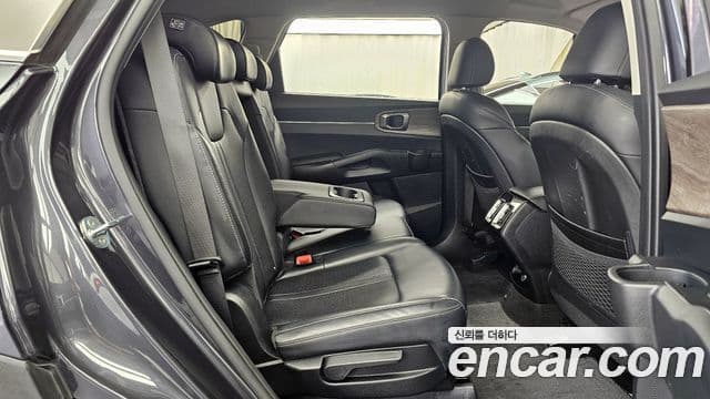 Kia Sorento 2022 — ფოტო 12/20