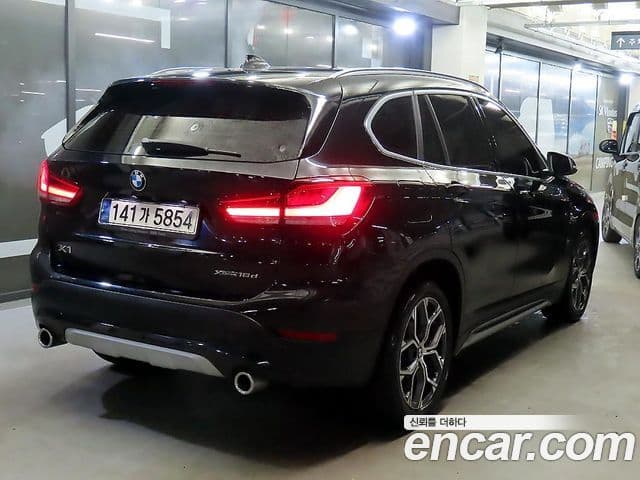 BMW X1 2021 — Şəkil 8/20