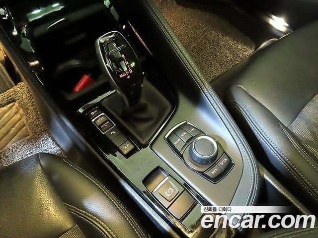 BMW X1 2021 — Şəkil 16/20