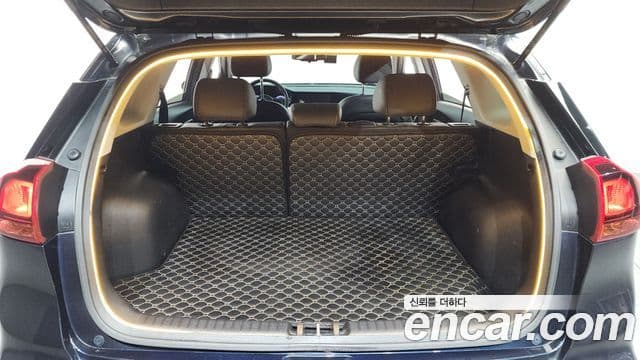 Kia Niro 2019 — Photo 13/20