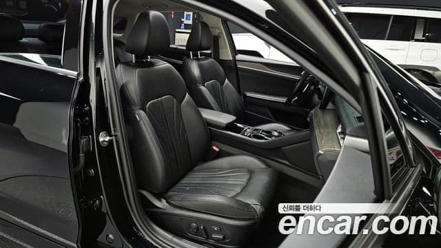 Kia K5 2020 — Şəkil 10/20