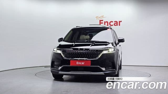 Kia Carnival 2022 — ფოტო 3/20