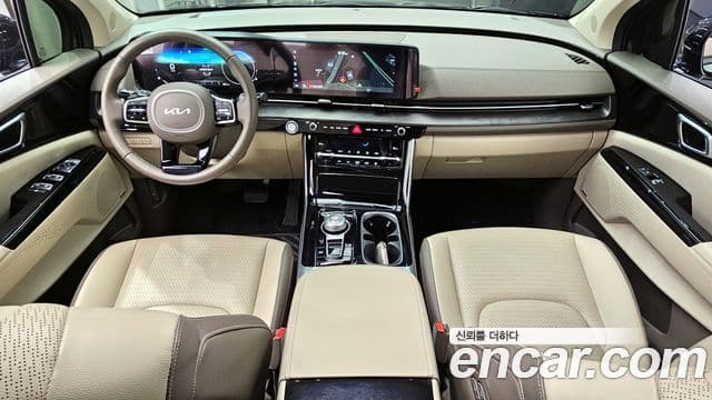 Kia Carnival 2022 — ფოტო 7/20