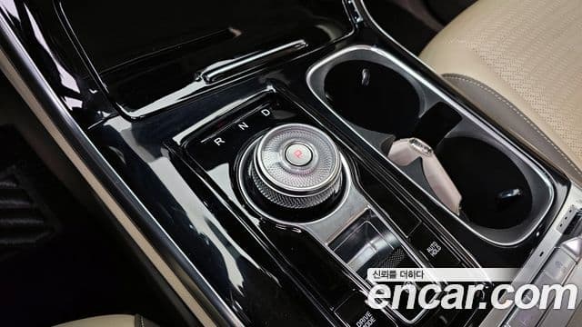 Kia Carnival 2022 — ფოტო 9/20