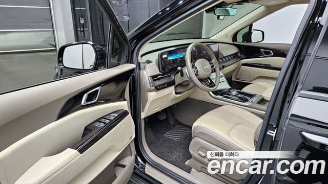 Kia Carnival 2022 — ფოტო 10/20