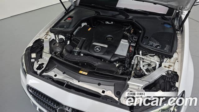 Mercedes-Benz E-Class 2020 — Şəkil 7/20