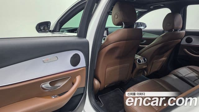 Mercedes-Benz E-Class 2020 — Şəkil 4/20