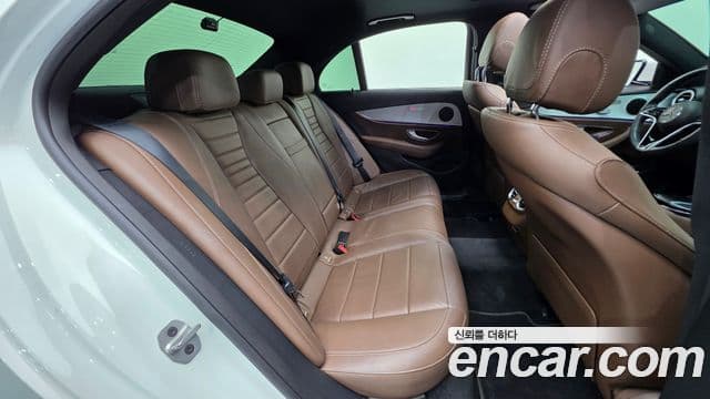 Mercedes-Benz E-Class 2020 — Şəkil 6/20