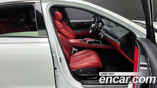 Genesis Electrified G80 2023 — Şəkil 10/20