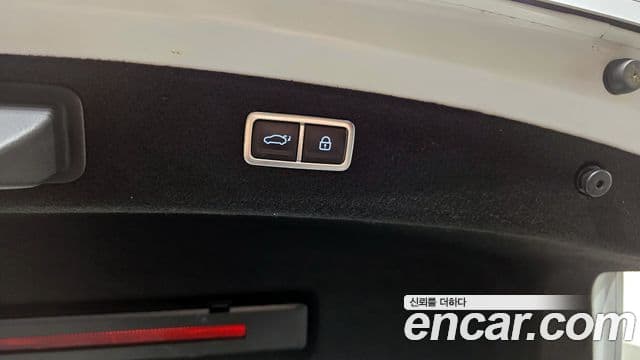 Genesis Electrified G80 2023 — фото 20 из 20