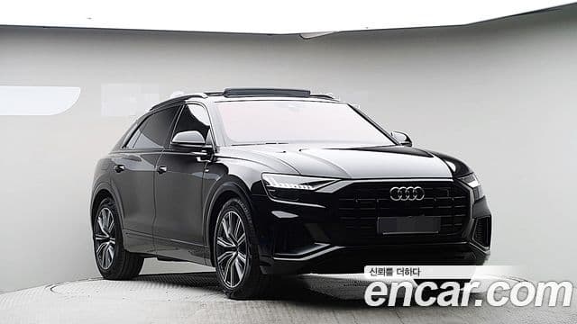 Audi Q7 2021 — Фото 2/20