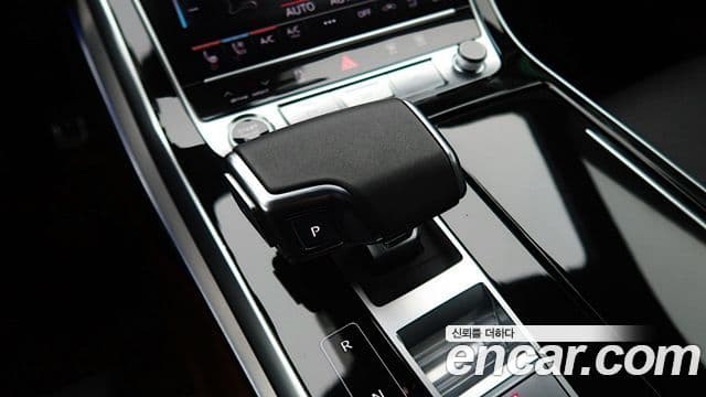 Audi Q7 2021 — Фото 11/20