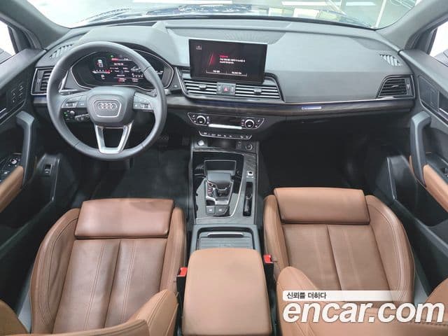 Audi Q5 2023 — Şəkil 10/20