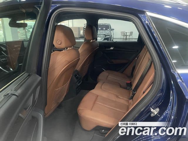 Audi Q5 2023 — Şəkil 11/20
