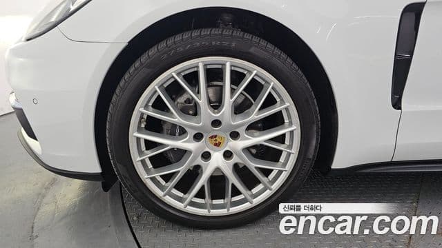 Porsche Panamera 2018 — Photo 10/20