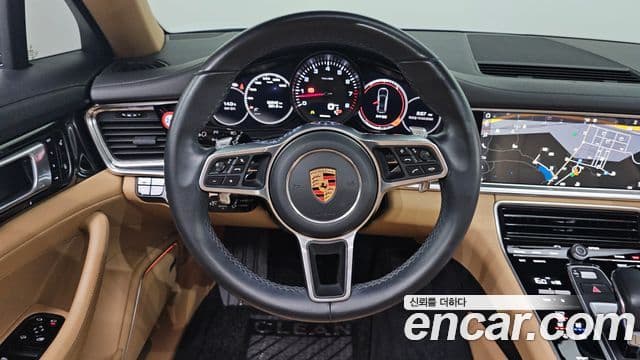 Porsche Panamera 2018 — Photo 16/20