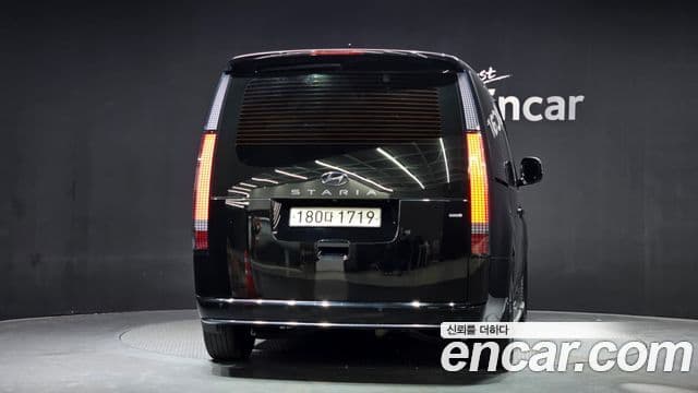 Hyundai Staria 2021 — ფოტო 4/20