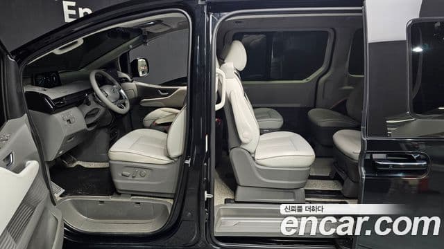 Hyundai Staria 2021 — ფოტო 10/20