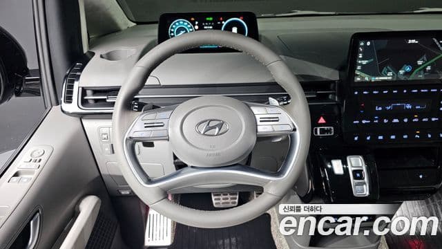 Hyundai Staria 2021 — ფოტო 13/20