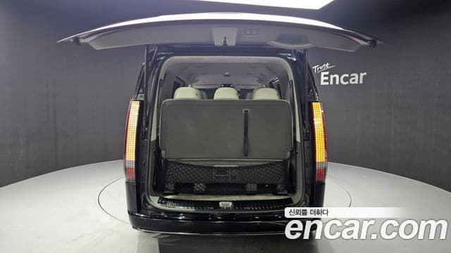 Hyundai Staria 2021 — ფოტო 20/20