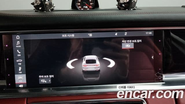 Porsche Panamera 2020 — фото 16 из 20