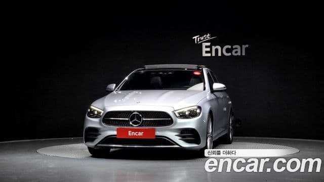 Mercedes-Benz E-Class 2022 — ფოტო 3/20