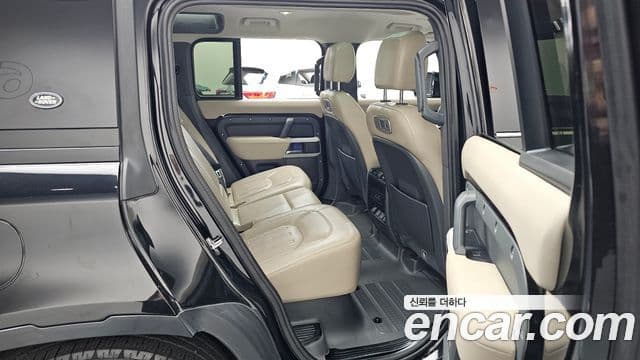 Land Rover Defender 2021 — ფოტო 11/20