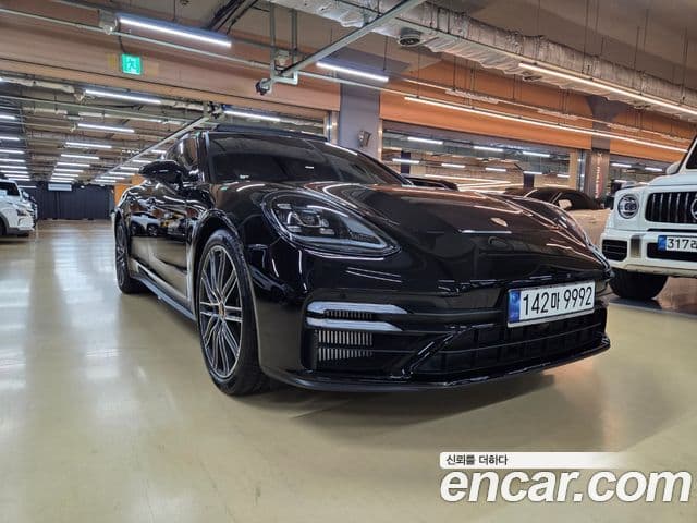 Porsche Panamera 2023 — Photo 4/20