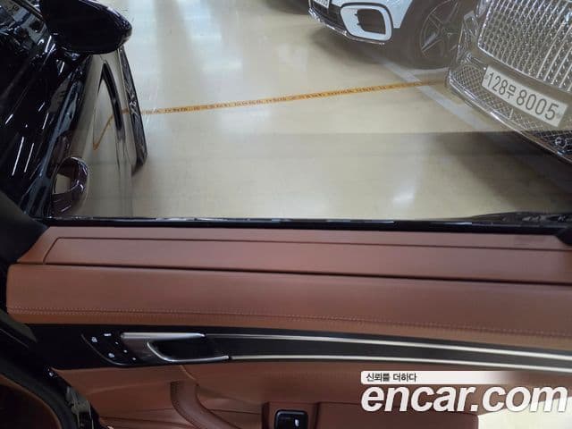 Porsche Panamera 2023 — Photo 16/20