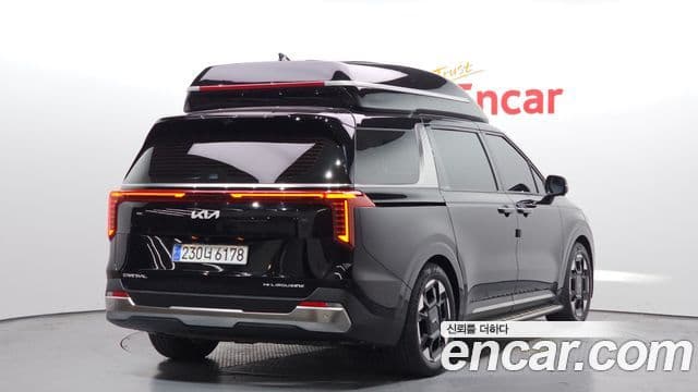Kia Carnival 2024 — Şəkil 2/20