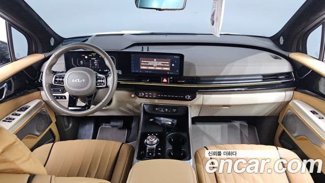 Kia Carnival 2024 — Şəkil 7/20