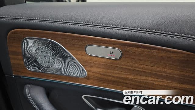 Mercedes-Benz GLE-Class 2020 — ფოტო 18/20